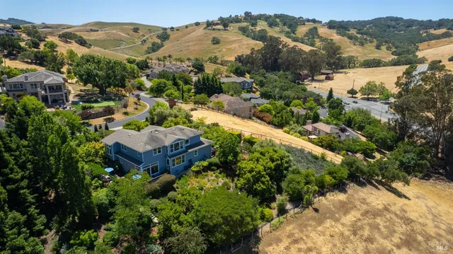 $2,279,000 | 23 Pinnacle Drive, Petaluma, CA 94952