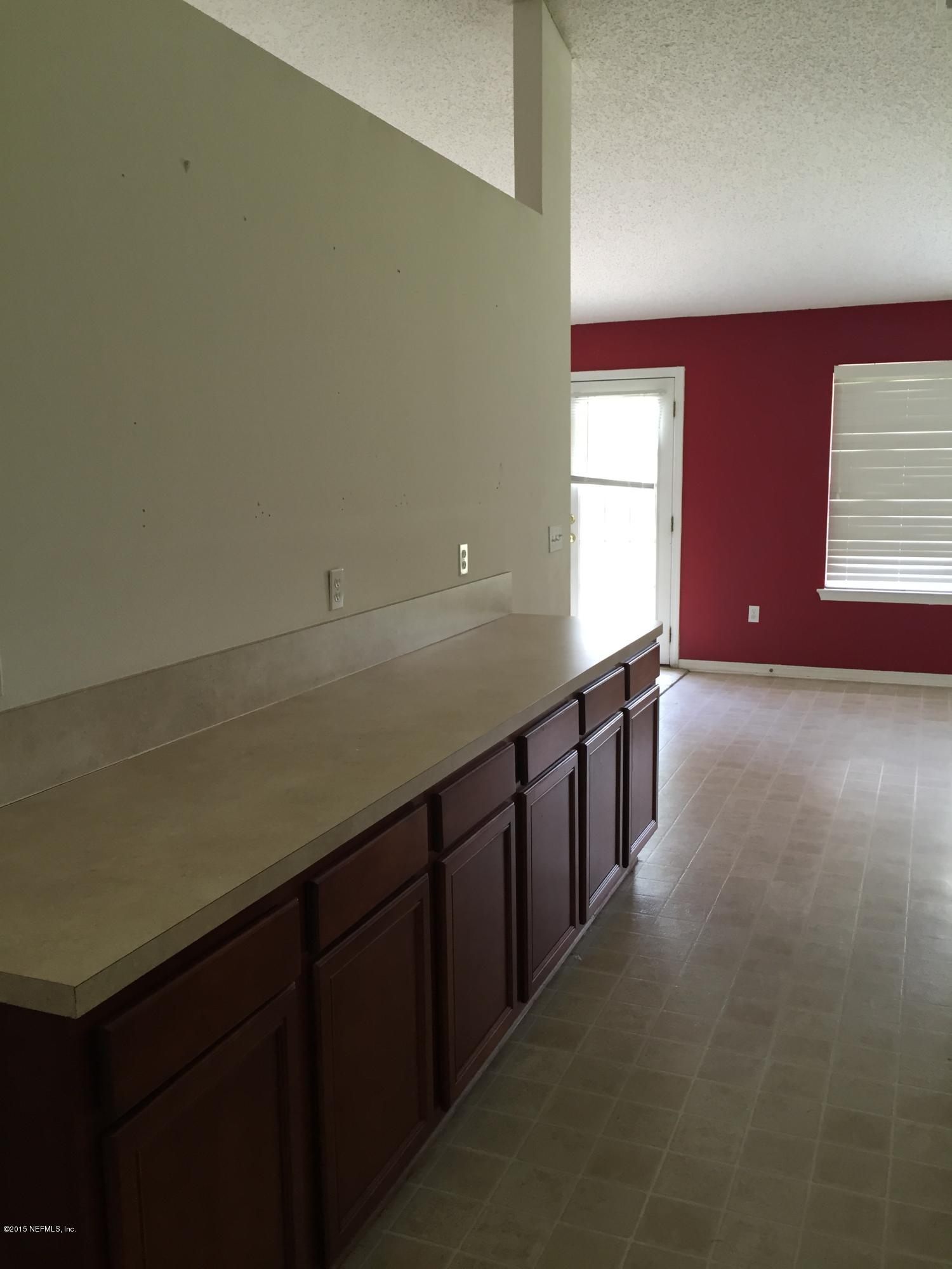 2914 Longleaf Ranch Circle Middleburg, FL 32068 - Photo 7 of 8 144