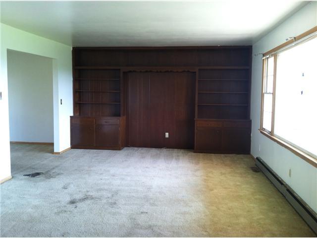 12985 North Pike Road Mount Perry, OH 43760 - Photo 3 of 6