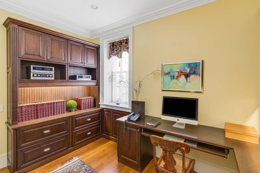 26 Winter Street Salem, MA 01970 - Photo 38 of 42 a room with furniture workspace and a window