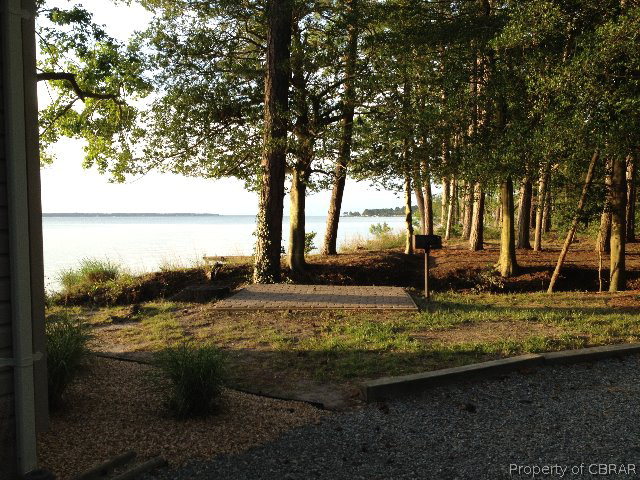 1045 Old Ferry Road Hudgins, VA 23076 - Photo 23 of 27