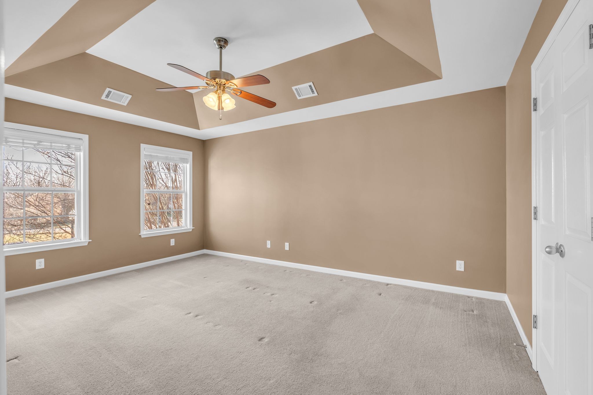 105 Lagan Court Franklin, TN 37064 - Photo 28 of 51 an empty room with windows and fan