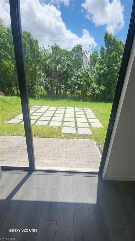 9015 Madrid Circle Naples, FL 34104 - Photo 8 of 15