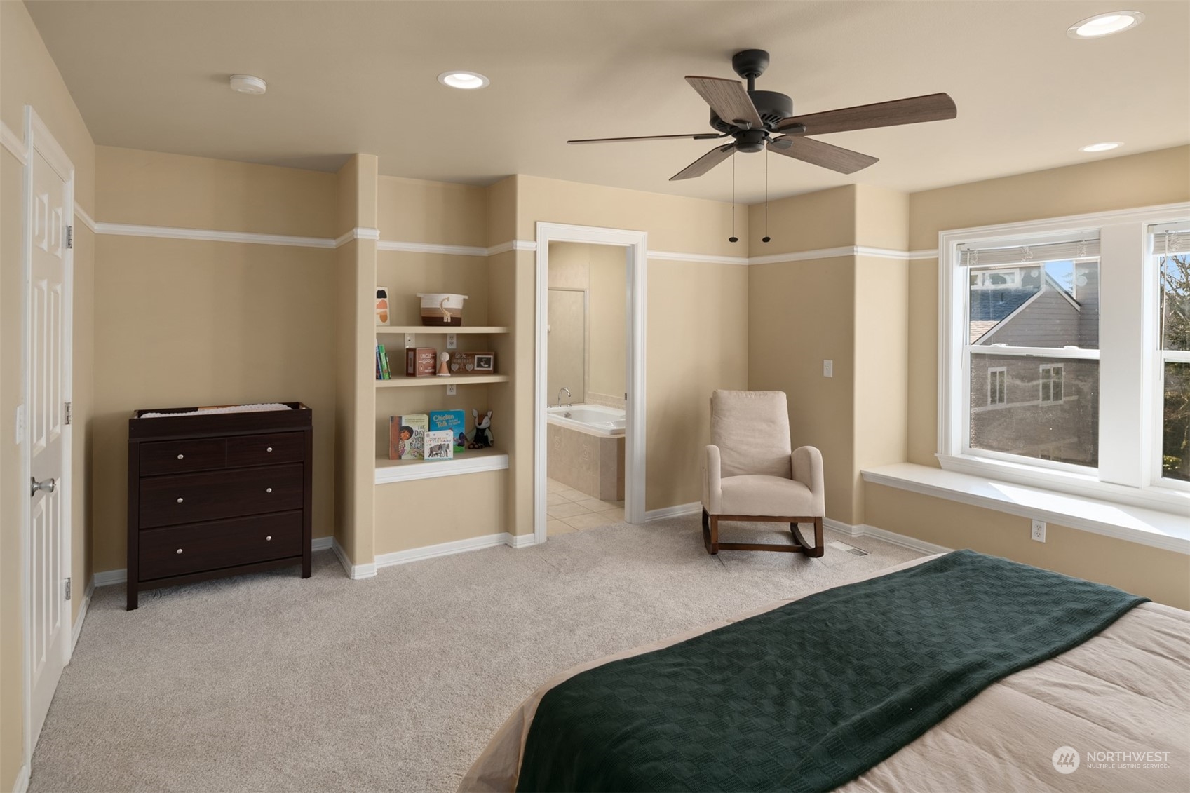 10217 Southeast 237th Street Kent, WA 98031 - Photo 13 of 28 a living room with furniture