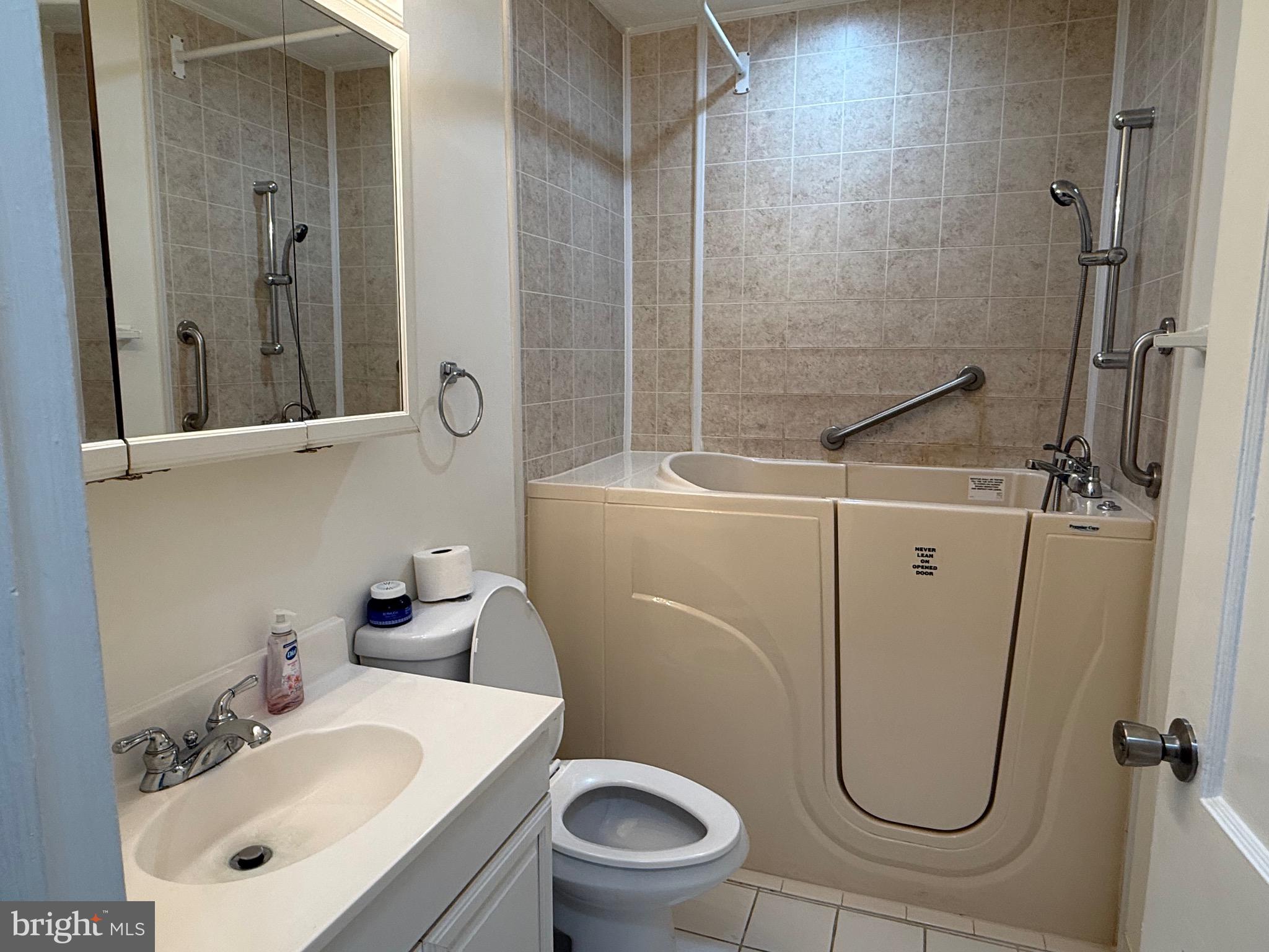 8110 Allentown Road Fort Washington, MD 20744 - Photo 36 of 41 hall bathroom