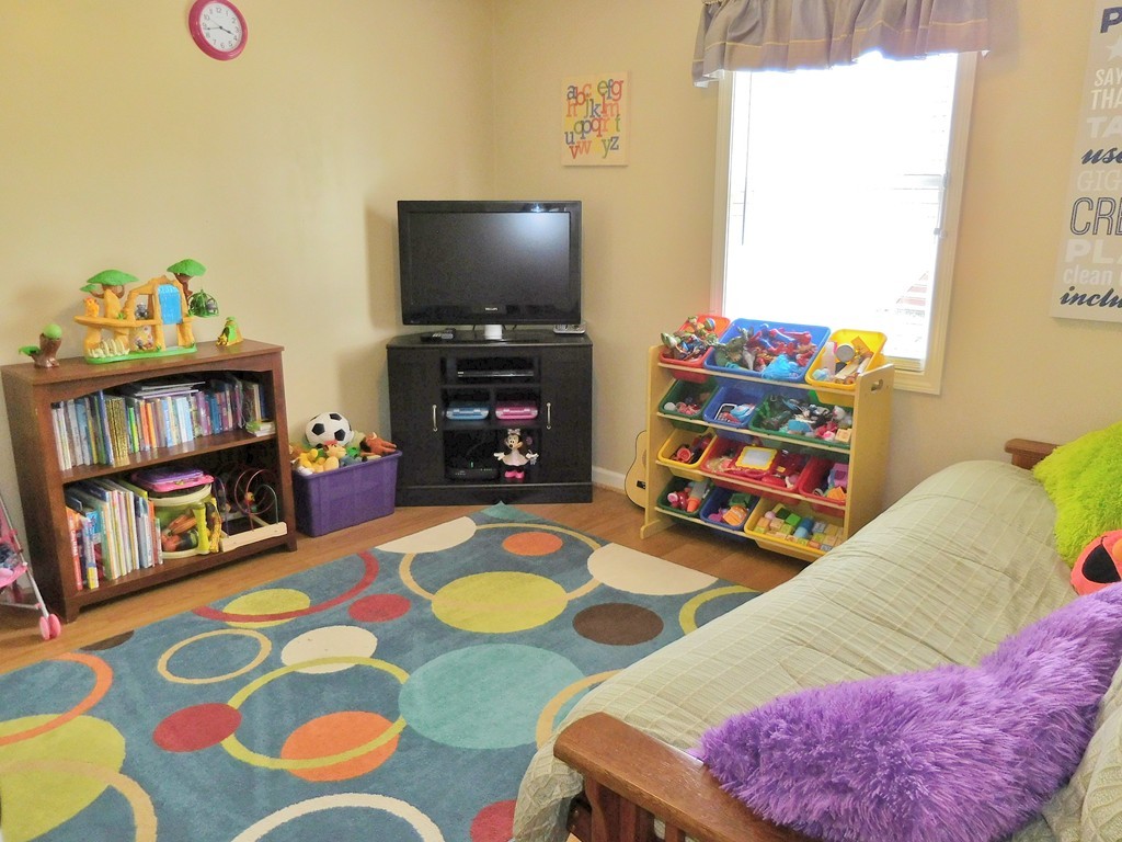 76 Pheasant Drive Springfield, MA 01119 - Photo 10 of 23