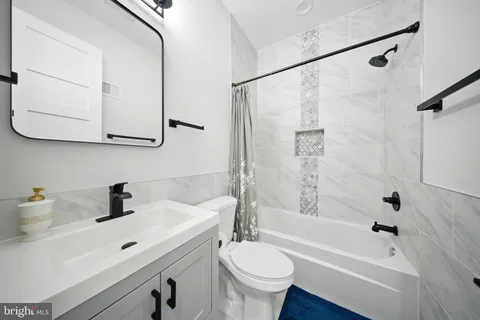 $1,150,000 | 1831 North Capitol Street Northeast, Washington, DC 20002