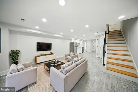 $1,150,000 | 1831 North Capitol Street Northeast, Washington, DC 20002