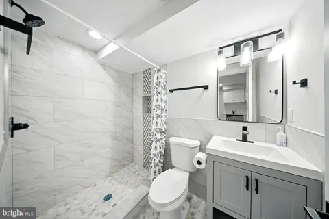 $1,150,000 | 1831 North Capitol Street Northeast, Washington, DC 20002