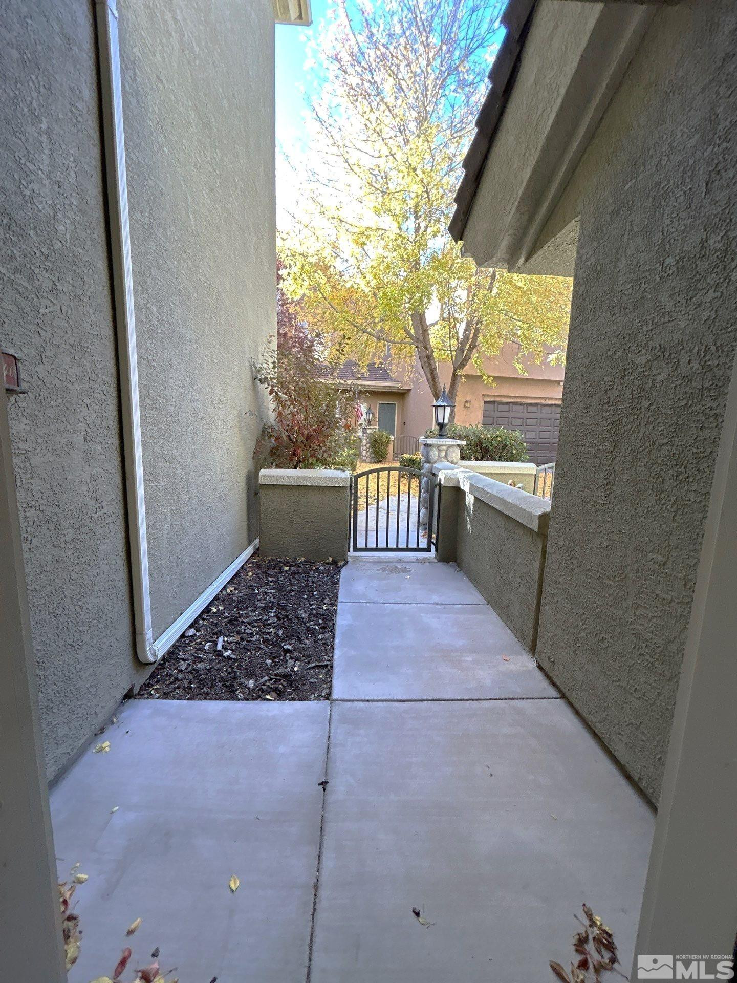 9900 Wilbur May Parkway, Unit 3402 Reno, NV 89521 - Photo 26 of 26 a room with wooden floor and furniture