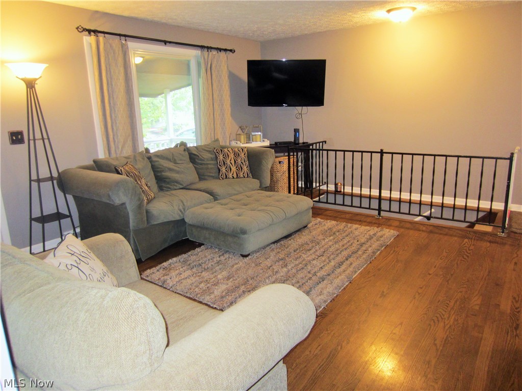 36100 Chestnut Ridge Road North Ridgeville, OH 44039 - Photo 4 of 24