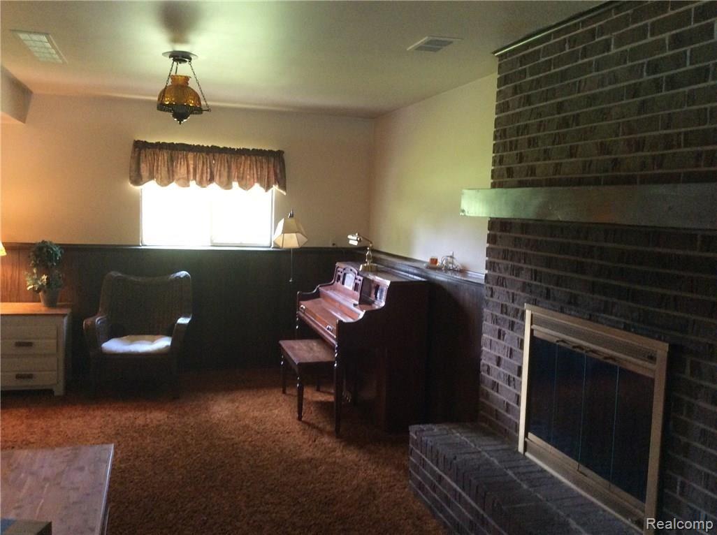 5850 Cullen Road Fenton, MI 48430 - Photo 13 of 19 image.JPG