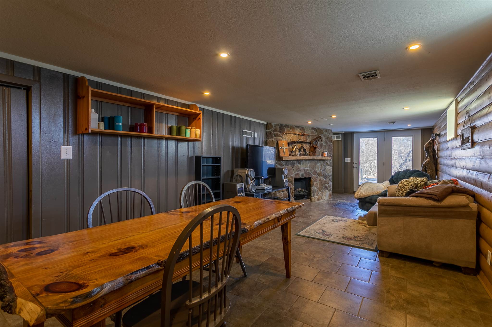 8066 South Yankeetown Road Newburgh, IN 47630 - Photo 16 of 36 Gallery Image 16