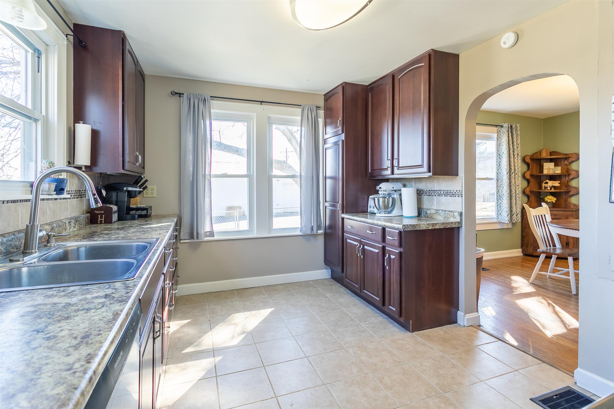 8066 South Yankeetown Road Newburgh, IN 47630 - Photo 10 of 36 Gallery Image 10