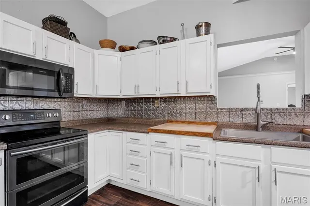 $415,000 | 126 Breezy Meadow Lane, Bourbon, MO 65441