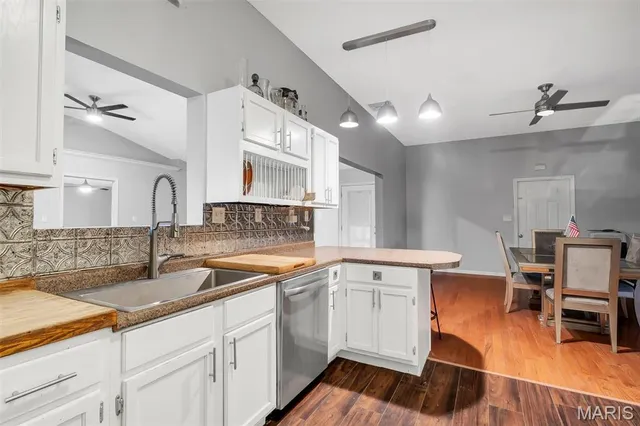 $415,000 | 126 Breezy Meadow Lane, Bourbon, MO 65441