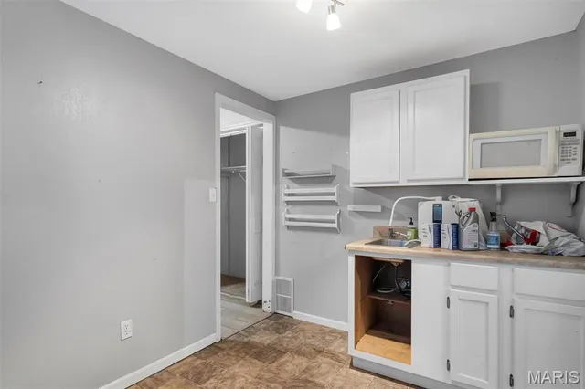 $415,000 | 126 Breezy Meadow Lane, Bourbon, MO 65441