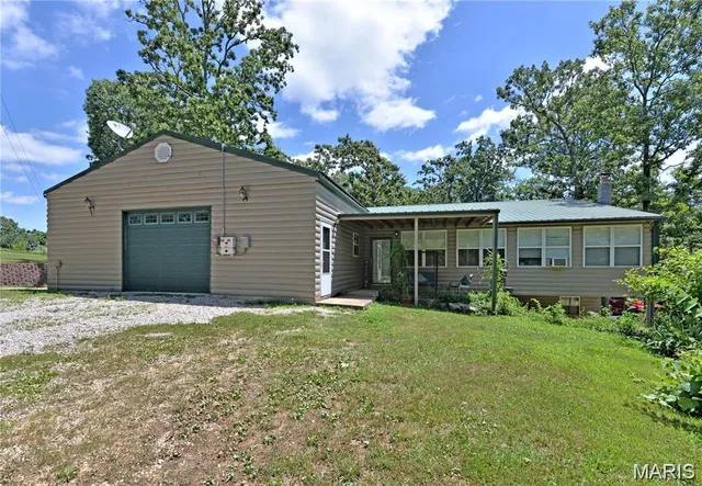 $415,000 | 126 Breezy Meadow Lane, Bourbon, MO 65441