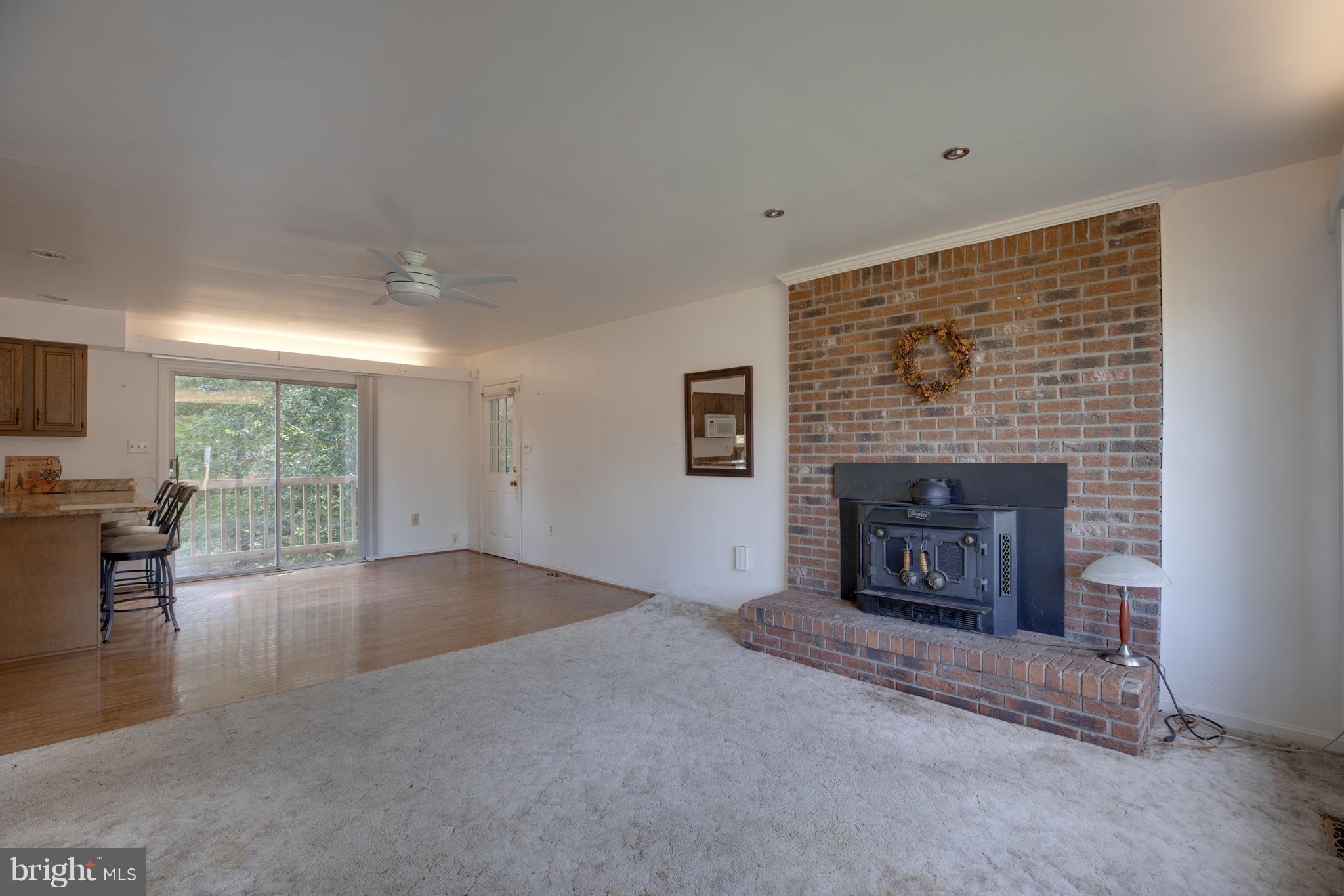 11702 Piscataway Road Clinton, MD 20735 - Photo 7 of 30 Family Room