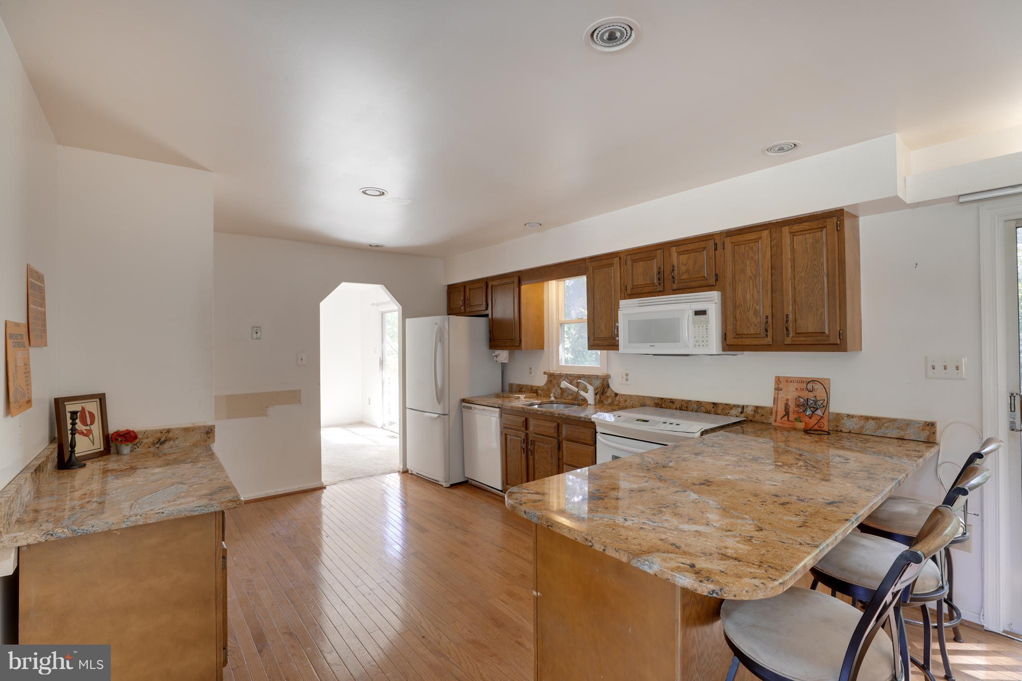 11702 Piscataway Road Clinton, MD 20735 - Photo 10 of 30 Kitchen