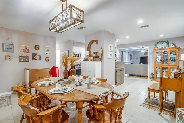 $245,000 | 312 Gardenia Court, Burleson, TX 76028