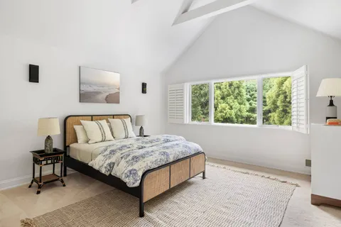 $1,890,000 | 48 Douglas Court, Hampton Bays, NY 11946