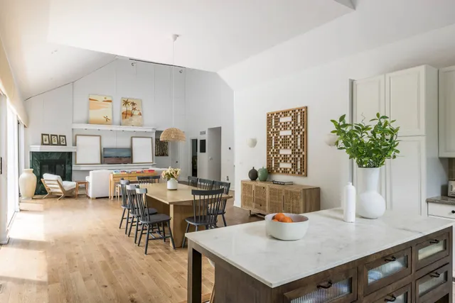 $1,890,000 | 48 Douglas Court, Hampton Bays, NY 11946