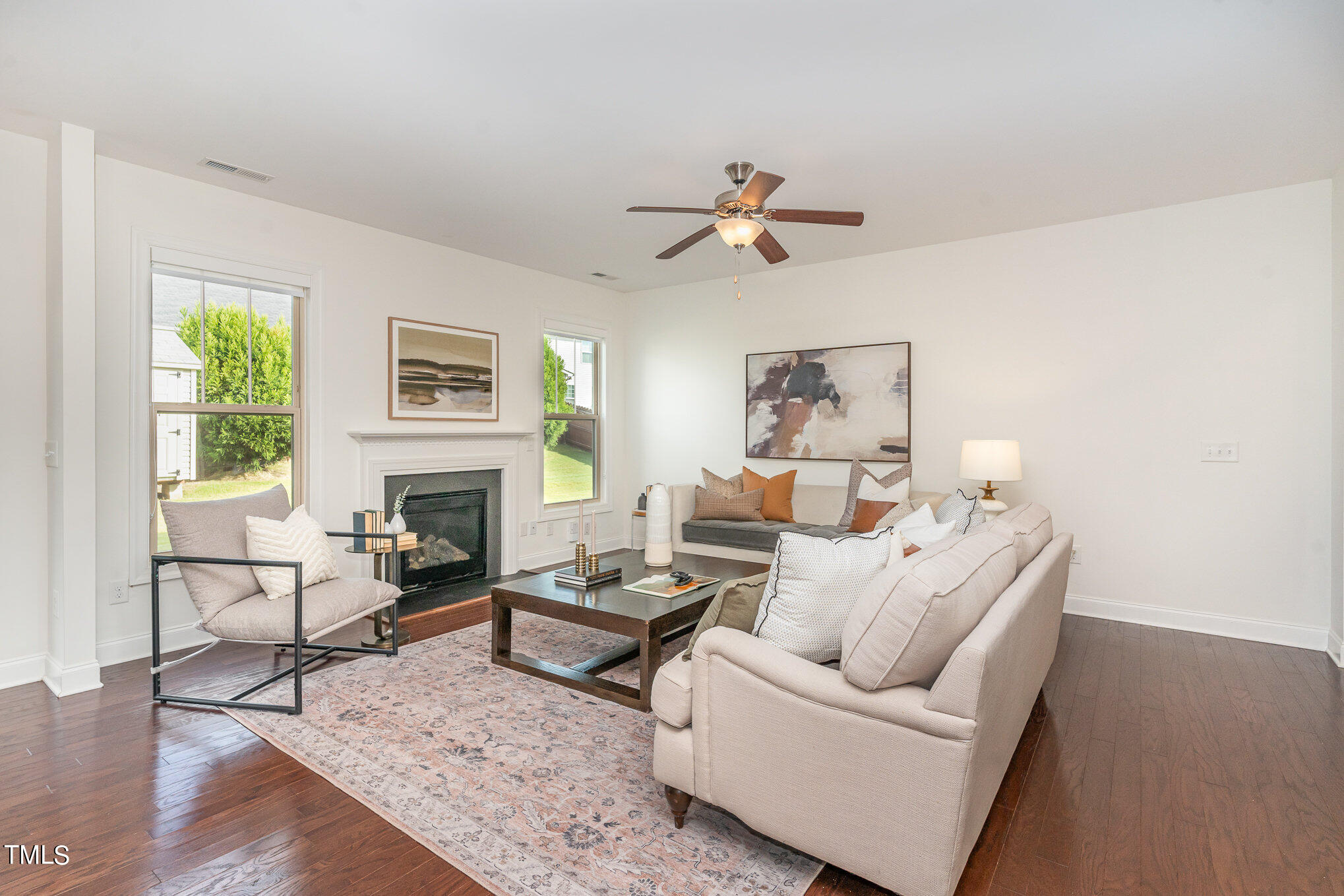 7537 Channery Way Raleigh, NC 27616 - Photo 4 of 29 Living Room