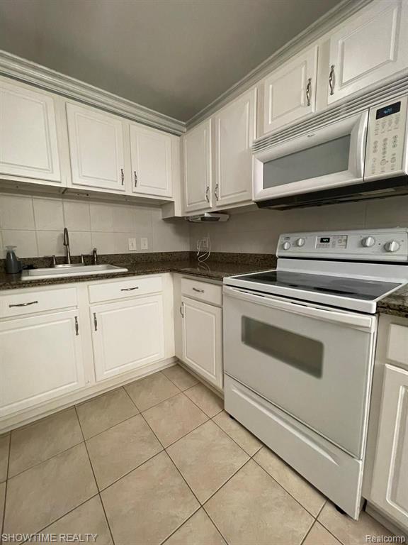 2309 Walton Boulevard, Unit 34 Rochester Hills, MI 48309 - Photo 9 of 22