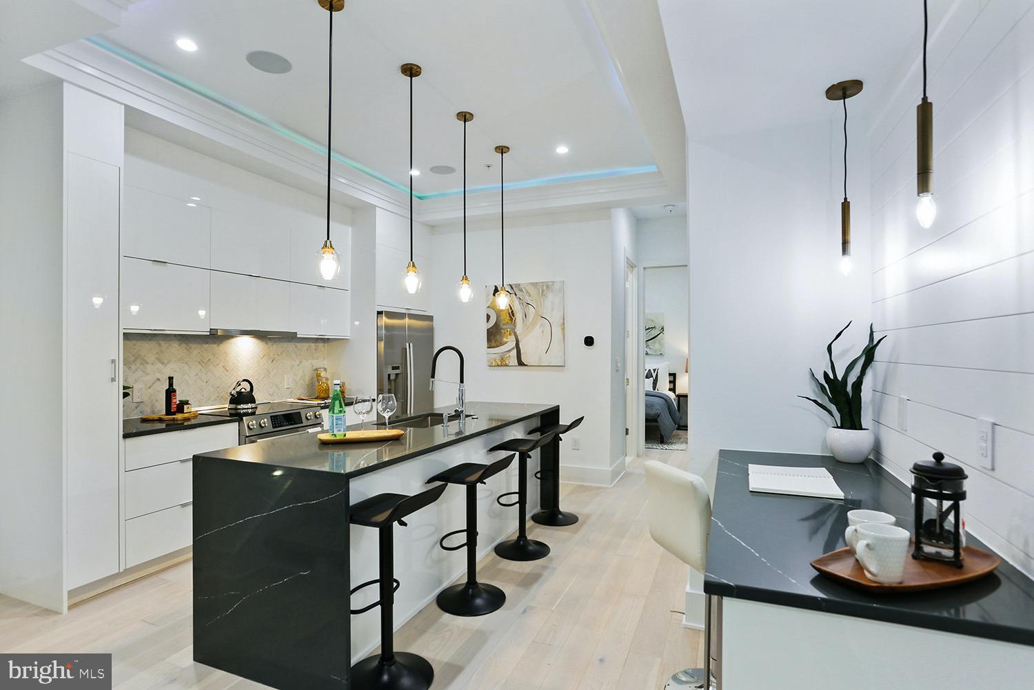 4 R Street Northwest, Unit 2 Washington, DC 20001 - Photo 1 of 28 Gallery Image 1