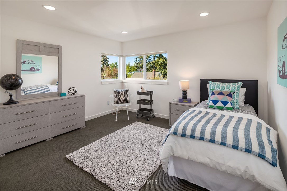 1818 North 55th Street Seattle, WA 98103 - Photo 19 of 25 Gallery Image 19