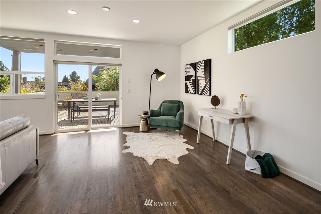 1818 North 55th Street Seattle, WA 98103 - Photo 3 of 25 Gallery Image 3
