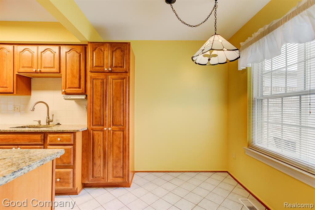 178 Manor Way Rochester Hills, MI 48309 - Photo 11 of 40