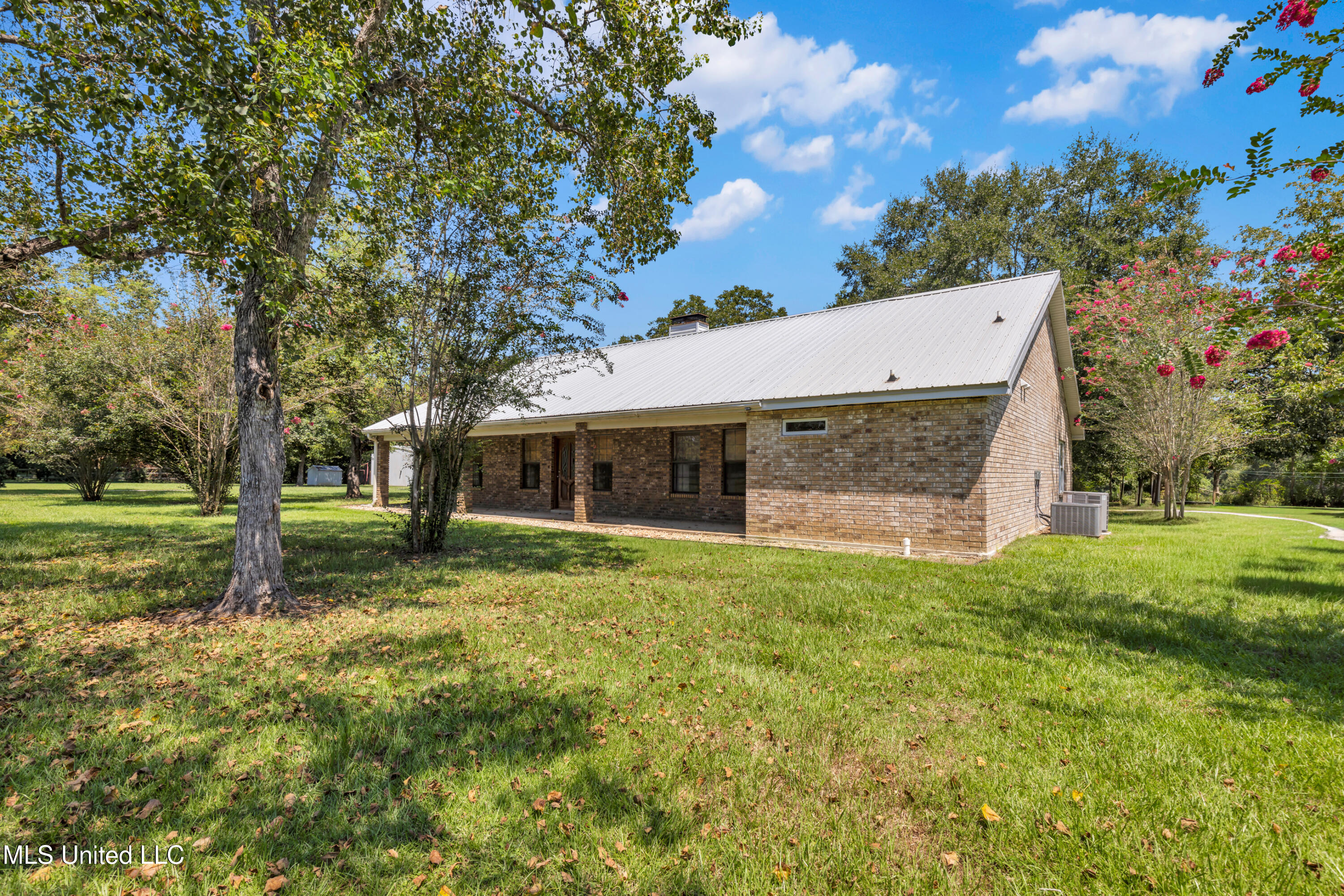 15160 Big Creek Road Gulfport, MS 39503 - Photo 5 of 61 15160BigCreekRd-5