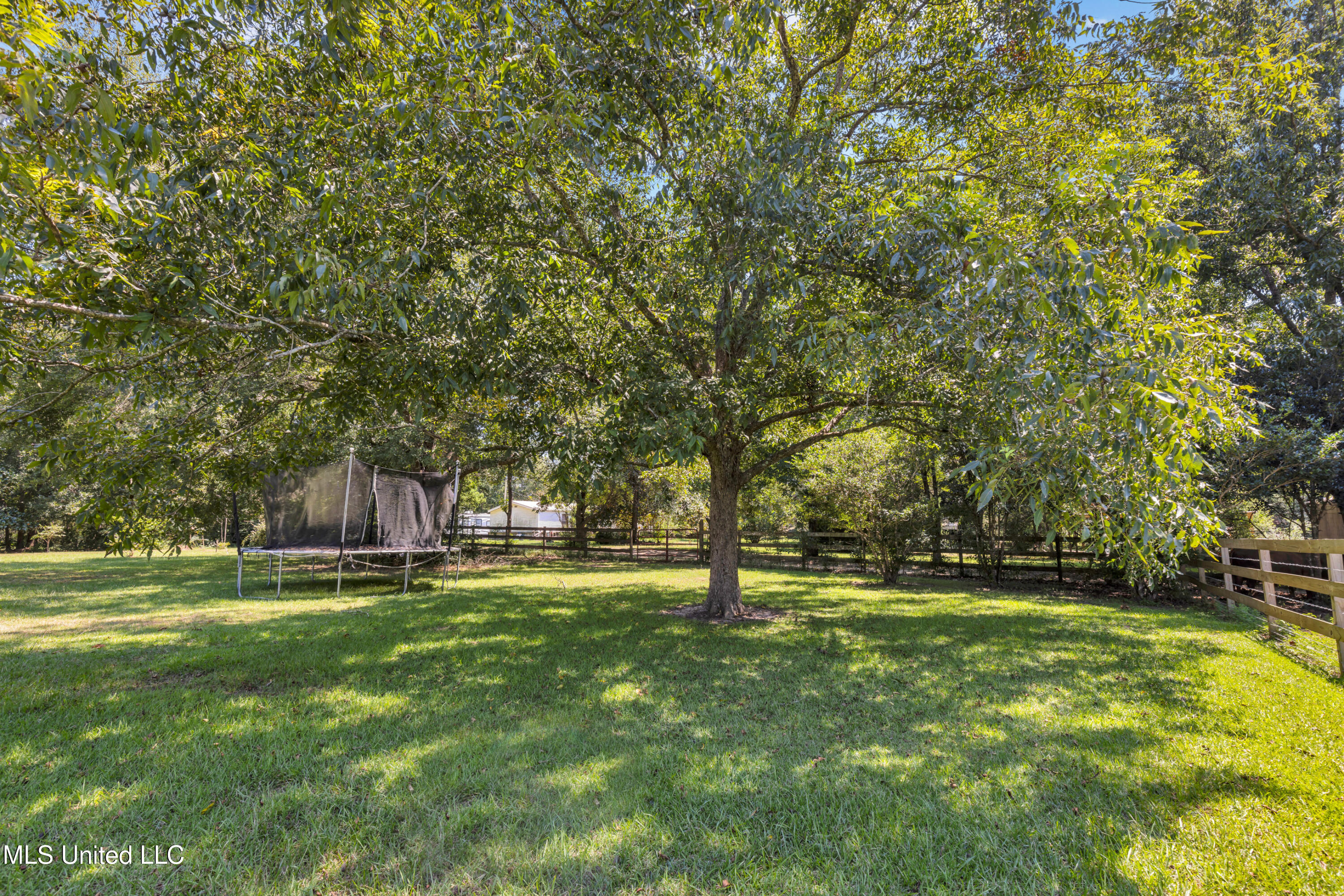 15160 Big Creek Road Gulfport, MS 39503 - Photo 6 of 61 15160BigCreekRd-7