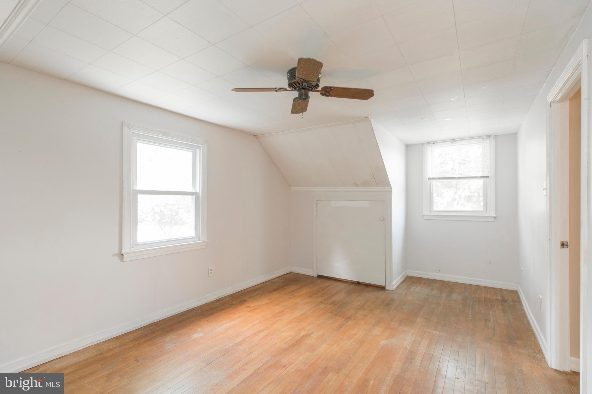 406 Burton Road Oreland, PA 19075 - Photo 35 of 44 4th bedroom, 2nd floor