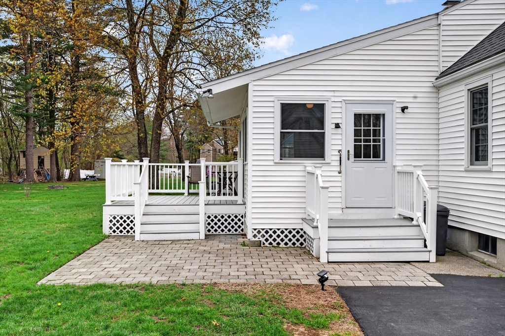 13 Hamilton Road Northborough, MA 01532 - Photo 18 of 40