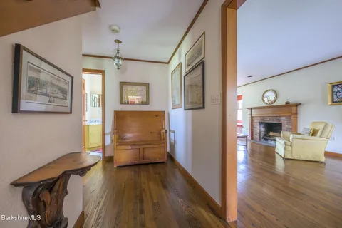 $1,595,000 | 6 Bay Lane, Sheffield, MA 01257