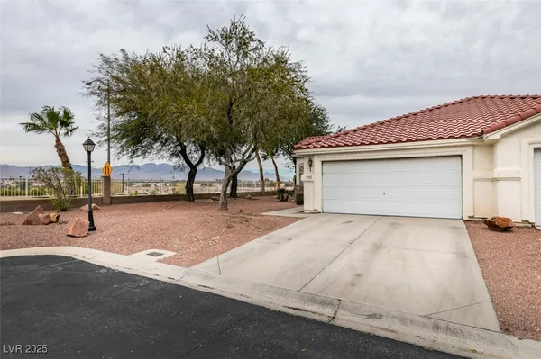 $1,999 | 7782 Top Hat Avenue, Las Vegas, NV 89113