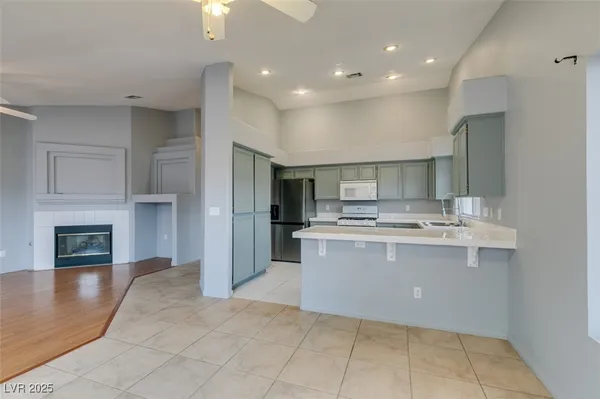 $1,999 | 7782 Top Hat Avenue, Las Vegas, NV 89113