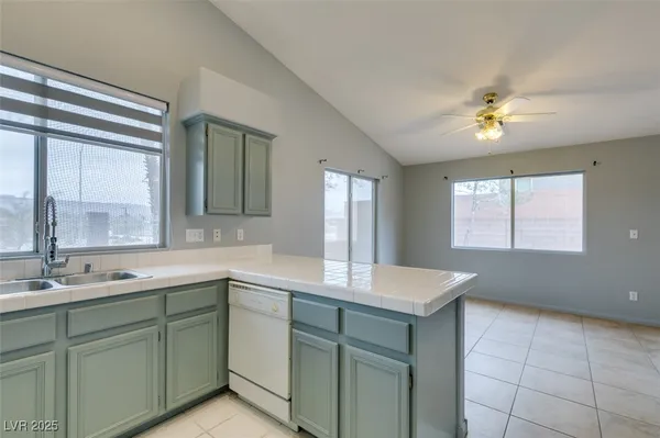 $1,999 | 7782 Top Hat Avenue, Las Vegas, NV 89113