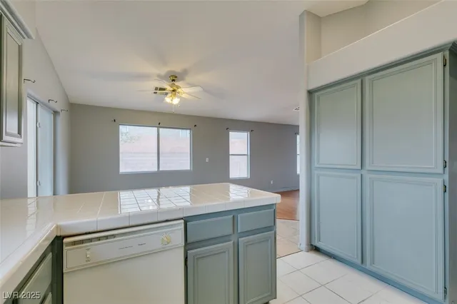 $2,018 | 7782 Top Hat Avenue, Las Vegas, NV 89113