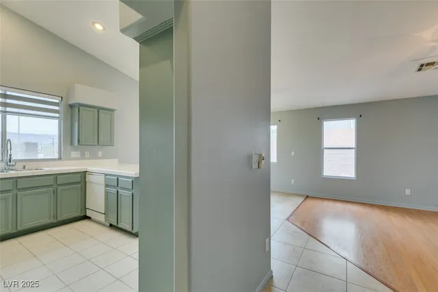 $2,018 | 7782 Top Hat Avenue, Las Vegas, NV 89113