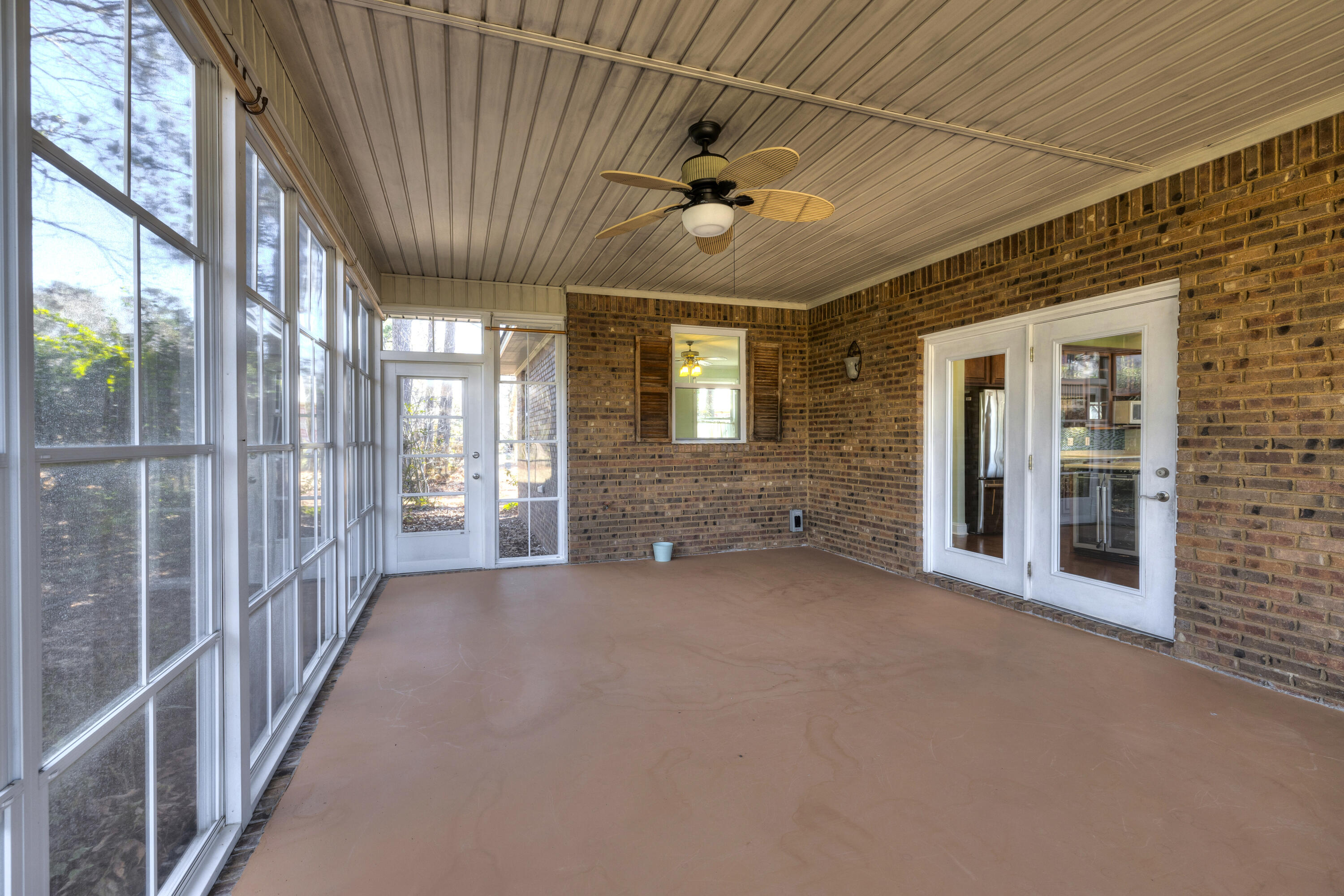 238 Ridge Lake Drive Manning, SC 29102 - Photo 36 of 68 SUNROOM