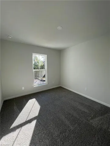 $1,995 | 914 Lampton Court, Jamestown, NC 27282