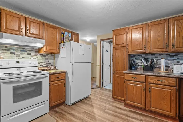 $320,000 | 28 Lennon Street, Gardner, MA 01440