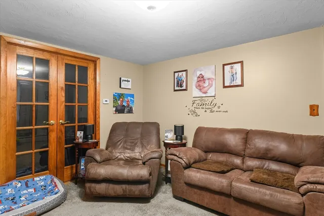 $320,000 | 28 Lennon Street, Gardner, MA 01440