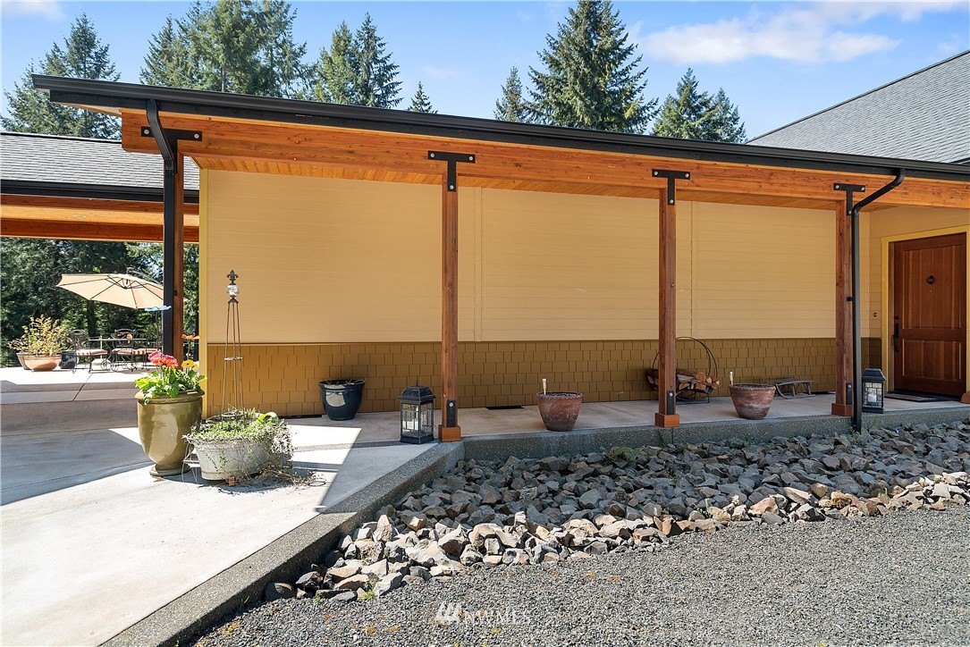 178 Jeffries Road Chehalis, WA 98532 - Photo 12 of 19 a outdoor view from a window