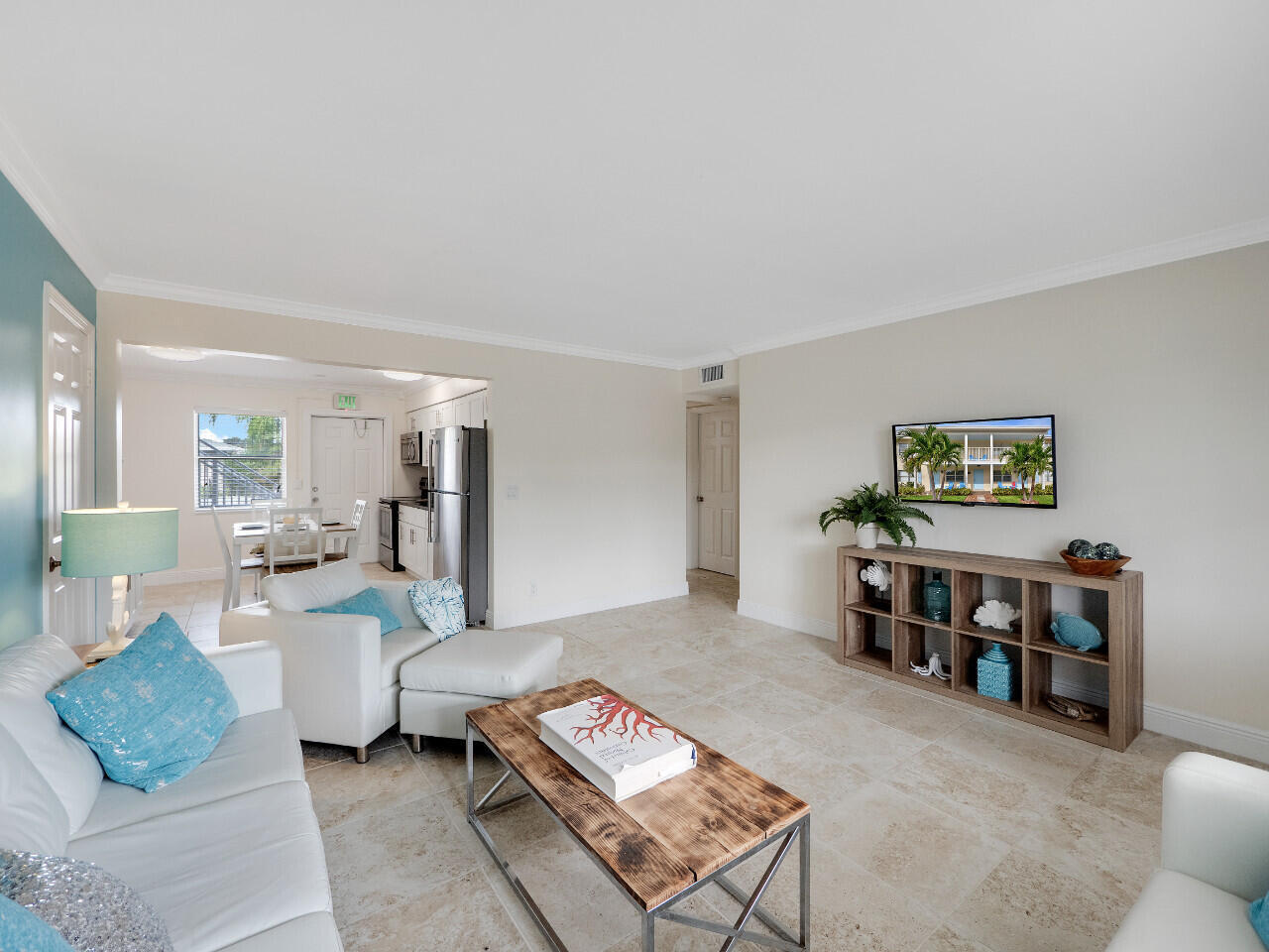 1236 Beach Road, Unit 1 Riviera Beach, FL 33404 - Photo 12 of 26 008