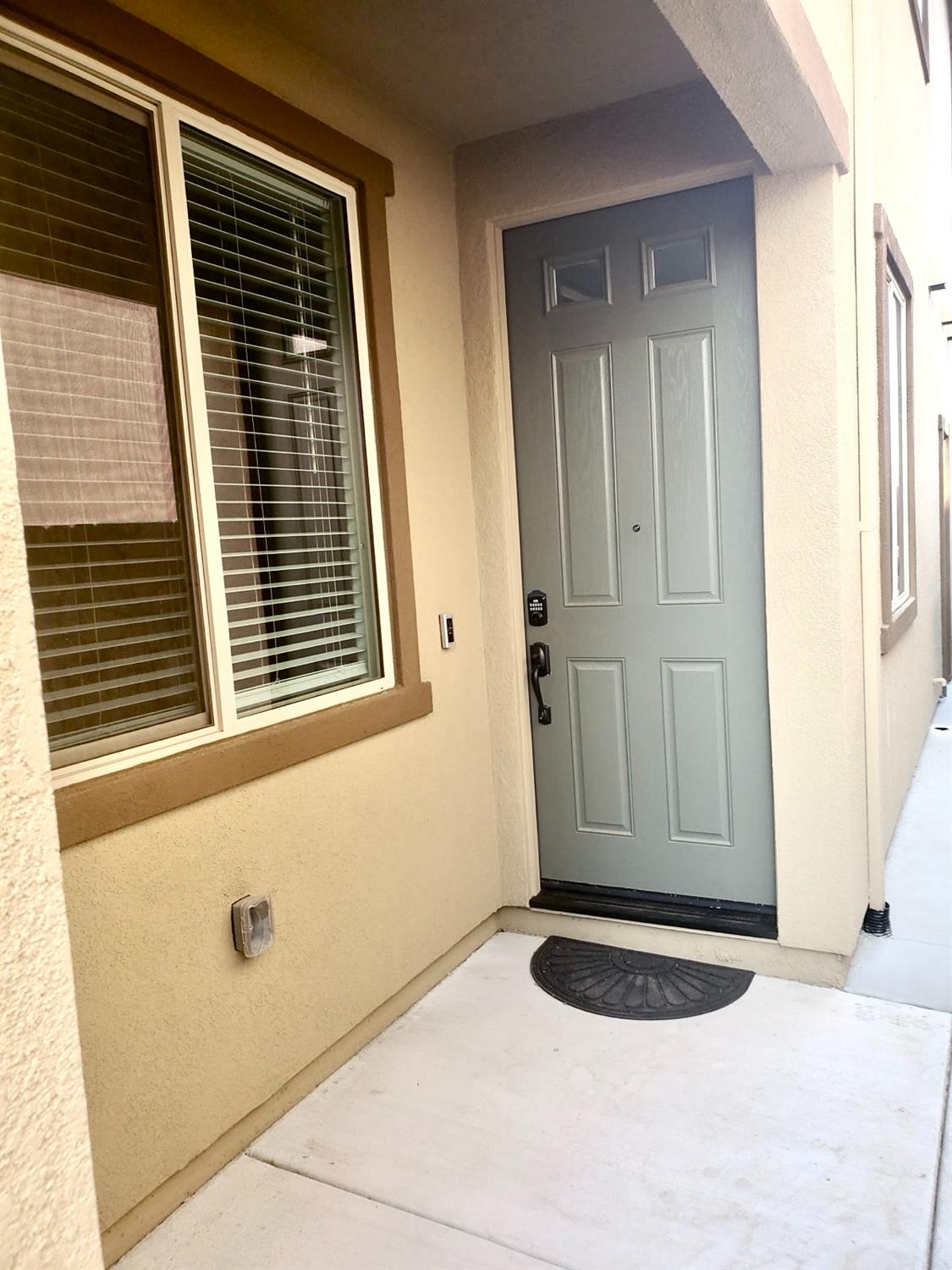 1072 Blue Range Way Roseville, CA 95747 - Photo 19 of 48